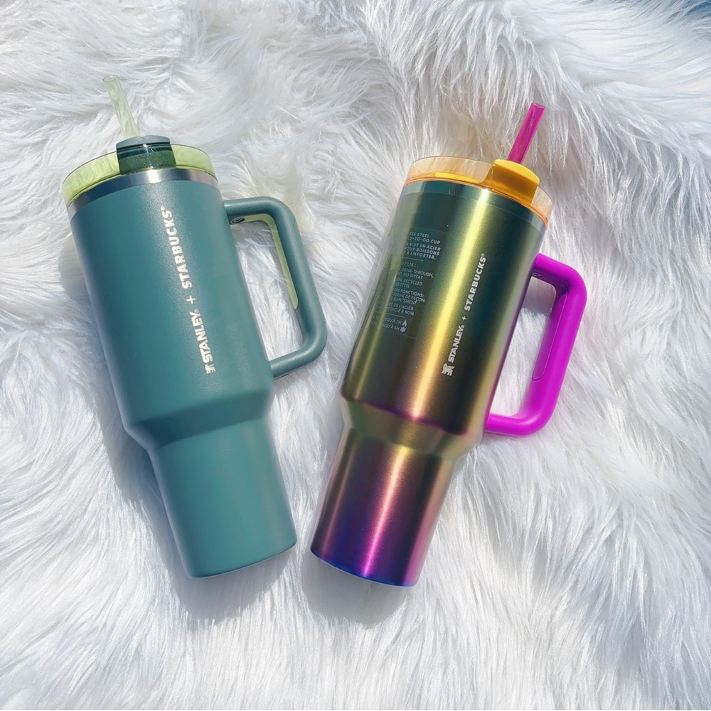 - 2x Starbucks X Stanley 2024 Quencher (40 oz). and Thailand Green Pearl Fall …